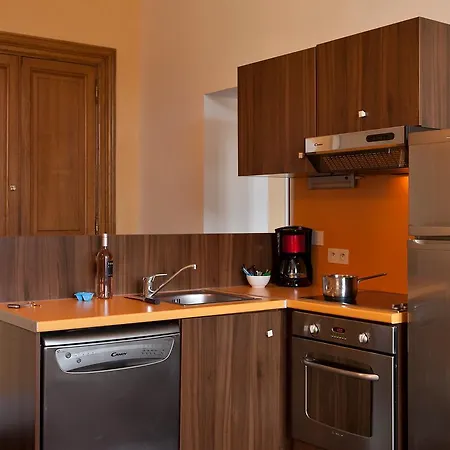 Chateau Des Magnans.13 Apartment *